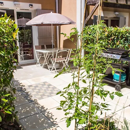 Golf Domaine Albret - Charmant Duplex T3 Re-Equipe Avec Piscine Et Terrasse Amenagee Barbaste Exterior photo